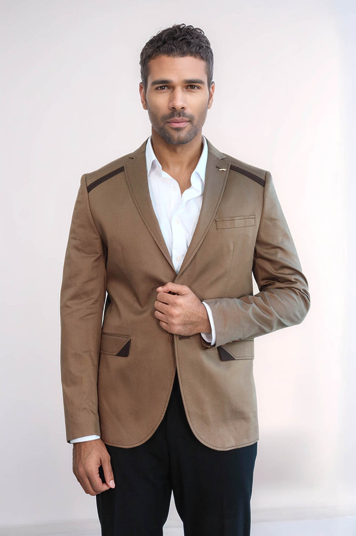 Veste beige à double boutons et épaule à revers mono-Wessi