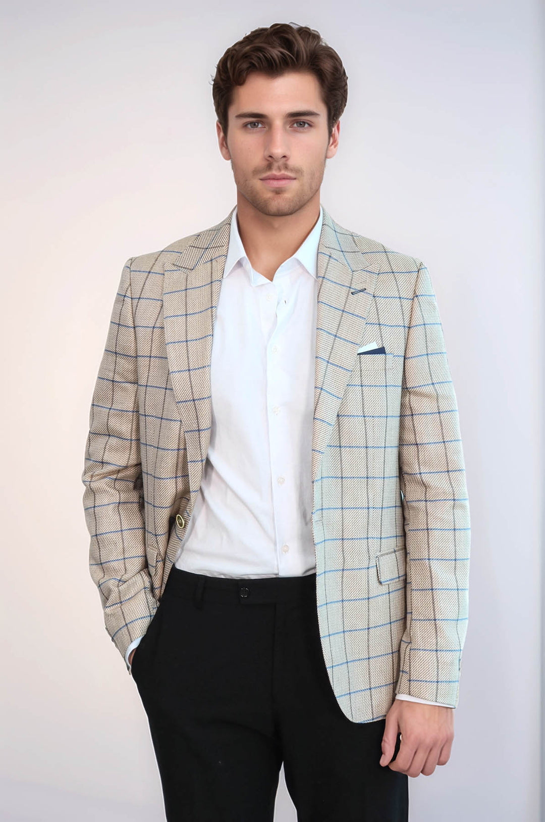 Blazer Beige Con Un Solo Botón Y Cuello Puntiagudo - Wessi