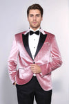 Blazer de graduación para hombre de terciopelo rosa con solapa de pico y corte entallado