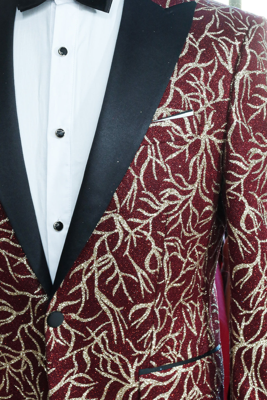 Red Glitter Vine Pattern Peak Lapel Tuxedo Jacket with Black Pants - Statement Party Attire