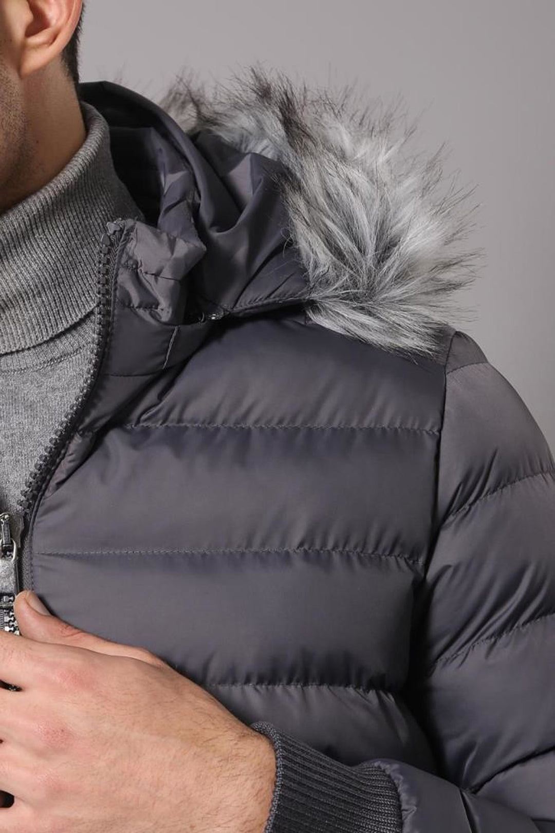 Grey Men's Puffer Coat with Fur - Wessi