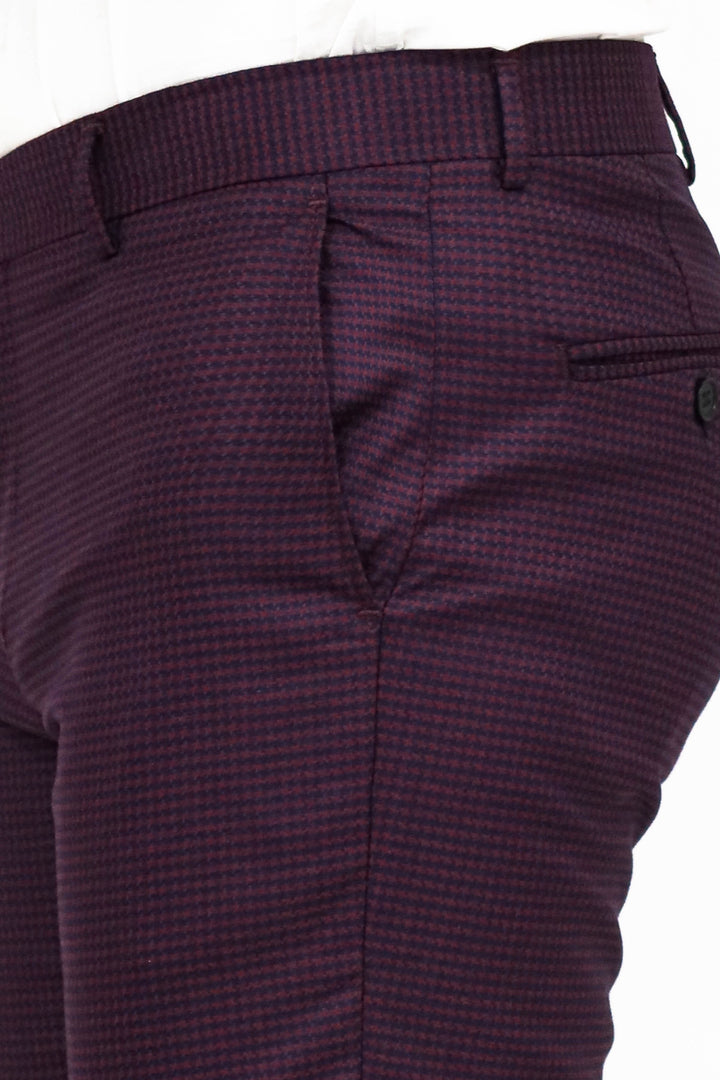 Plain Burgundy Men Trousers - Wessi