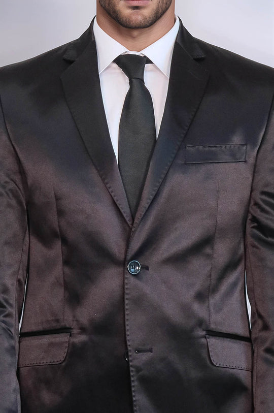 Traje de novio de dos piezas con dos botones y solapa modelada en satén negro para hombre