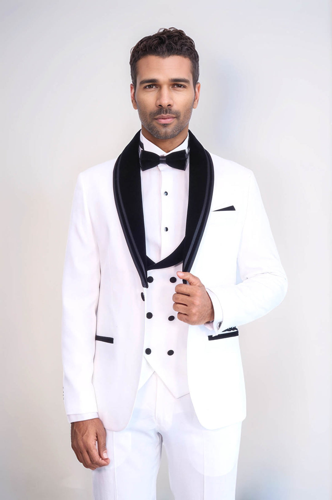 3 Piece Trim Detailed Self-Patterned Velvet Shawl Collar White Men's Tuxedo - Wessi