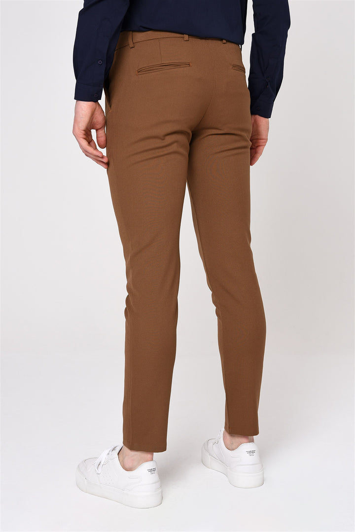 Pantalón de hombre de tejido accesorio recto slim fit marrón claro - Wessi