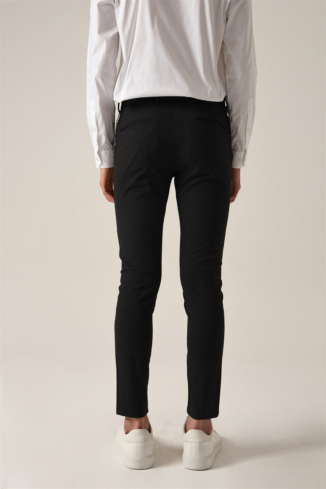 Pantalón Slim Fit Detalle Accesorio Ahumado - Wessi