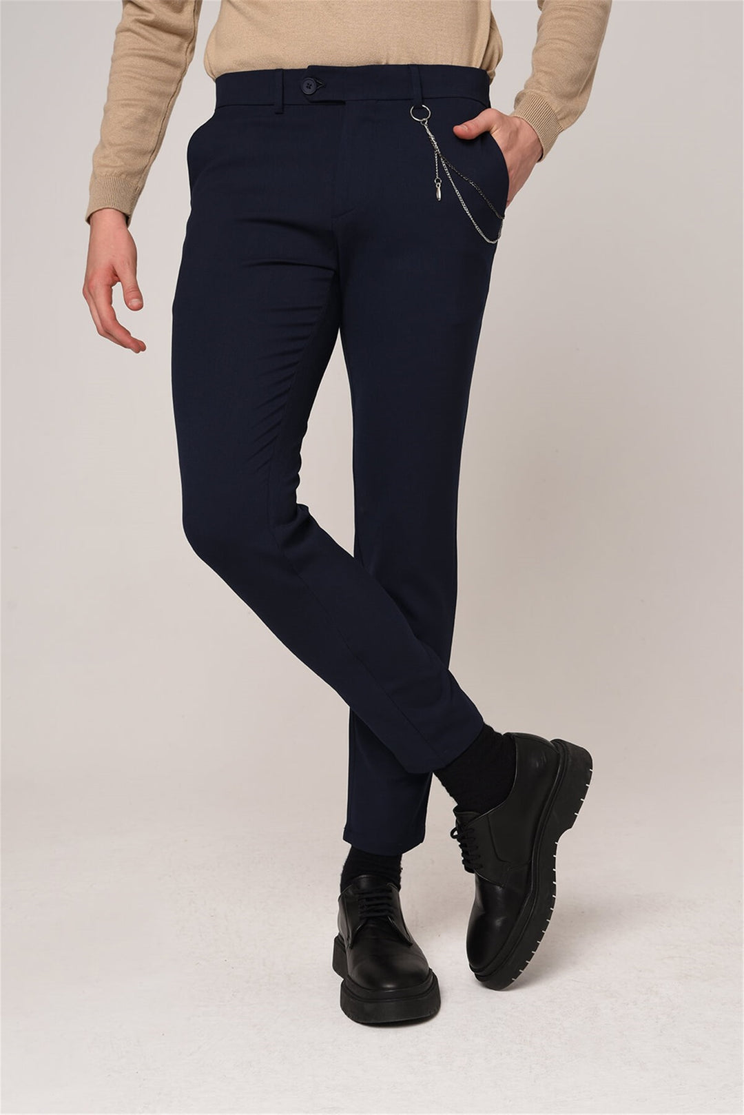 Pantalón Slim Fit Azul Marino Detalle Accesorio Hombre - Wessi