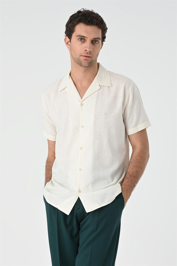 Camisa de hombre de punto crudo con estampado y cuello camp - Wessi