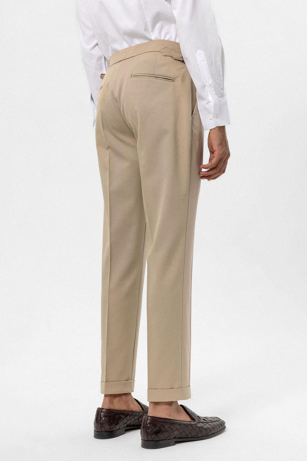 Pantalón Hombre Beige Talle Alto Regular Fit - Wessi