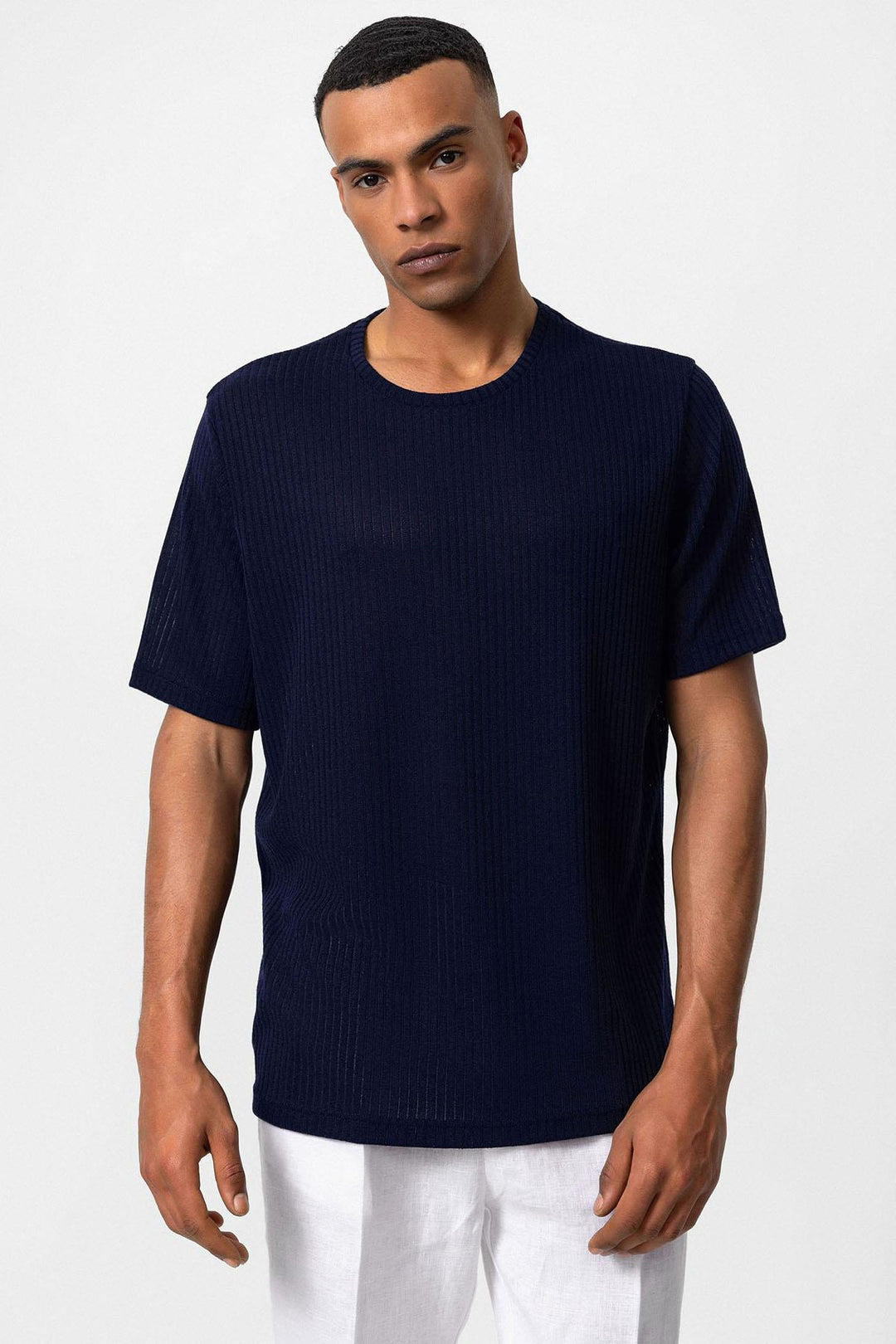 Camiseta de hombre de canalé azul marino con cuello redondo - Wessi