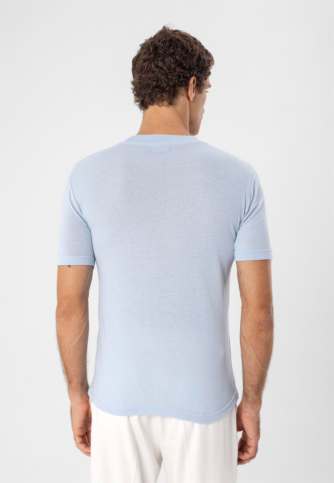 Camiseta ajustada de hombre azul bebé con cuello redondo - Wessi