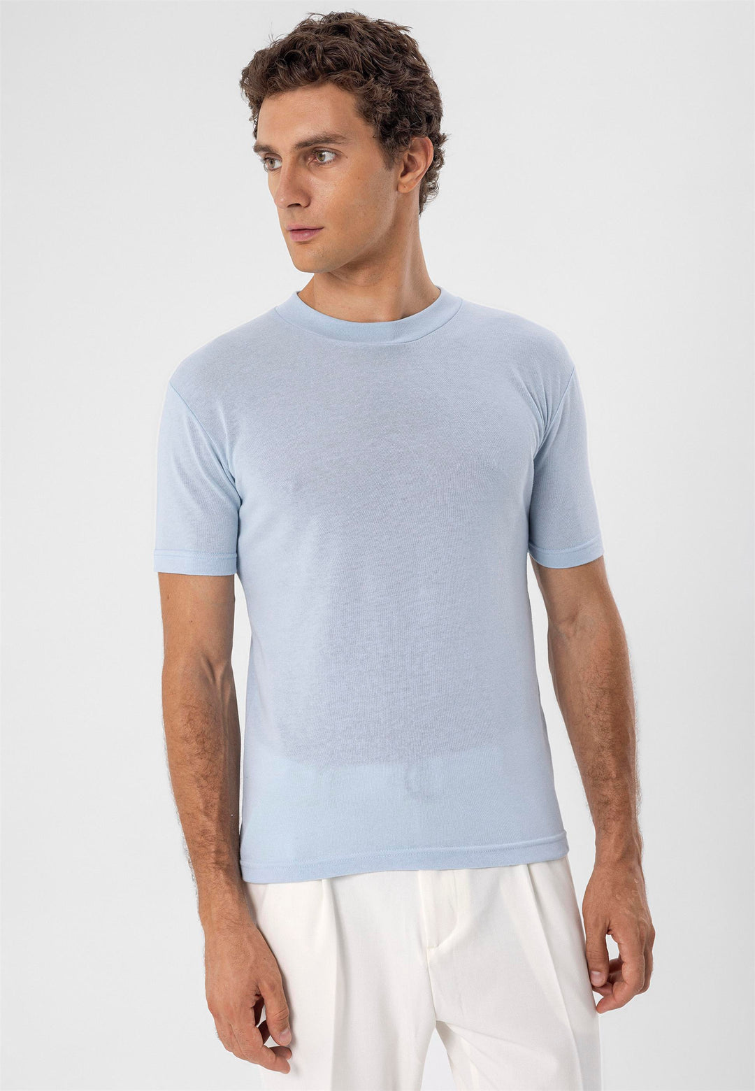 Camiseta ajustada de hombre azul bebé con cuello redondo - Wessi