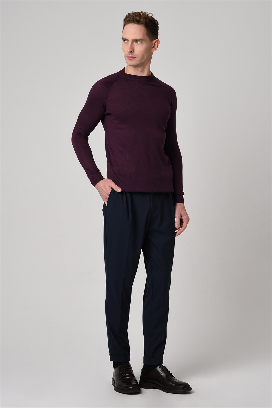 Pull en tricot coupe ajustée à col rond Damson pour hommes - Wessi