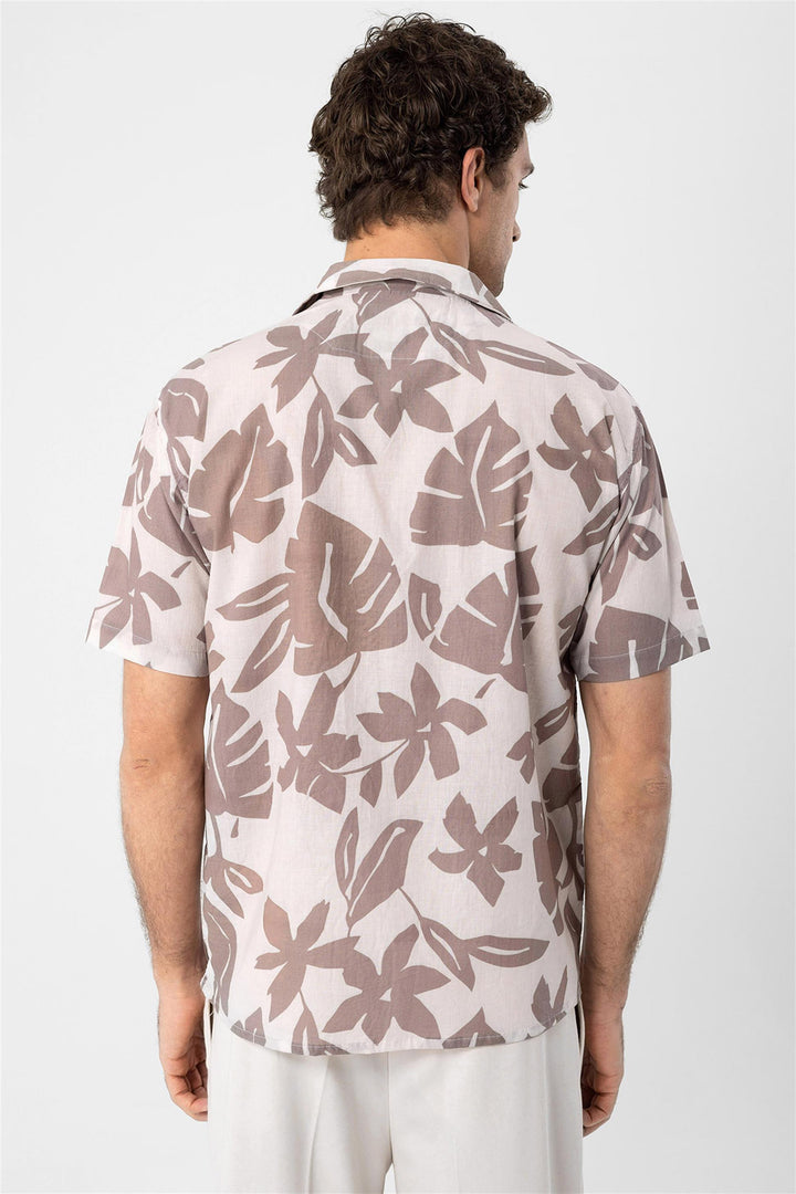 Camisa de hombre con cuello alto y estampado floral negro - Wessi