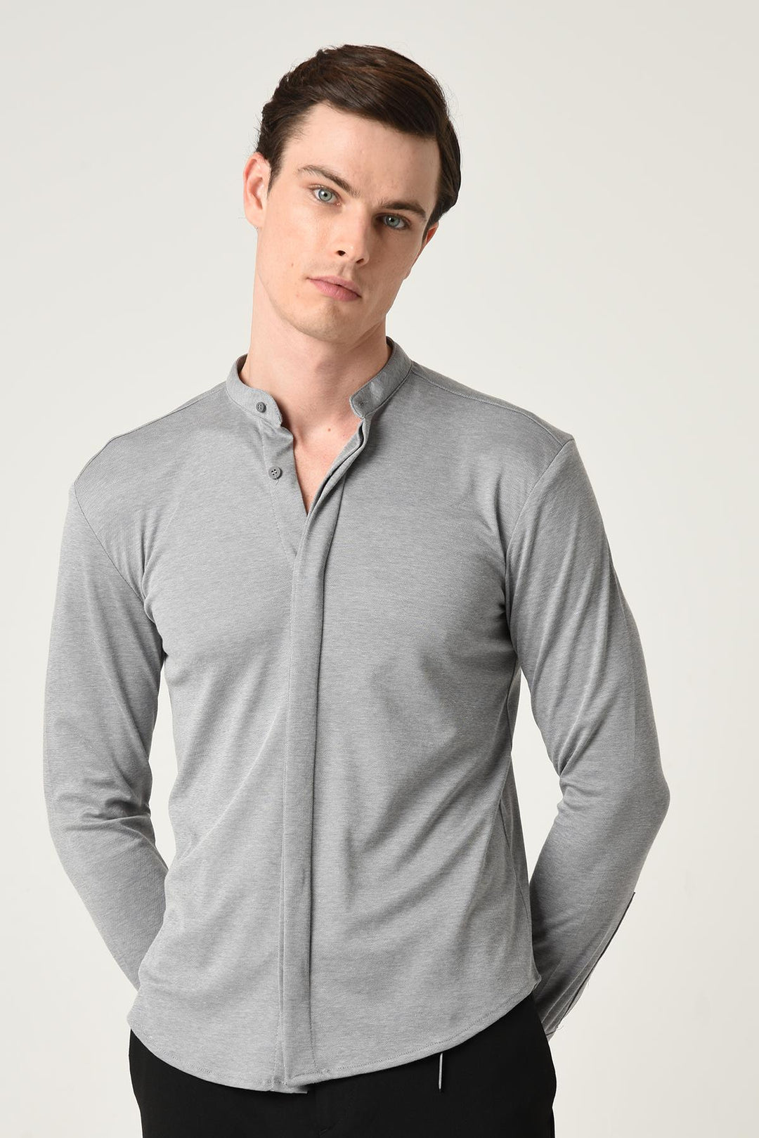 Camisa Slim Fit de manga larga con botones ocultos y cuello clásico gris para hombre - Wessi