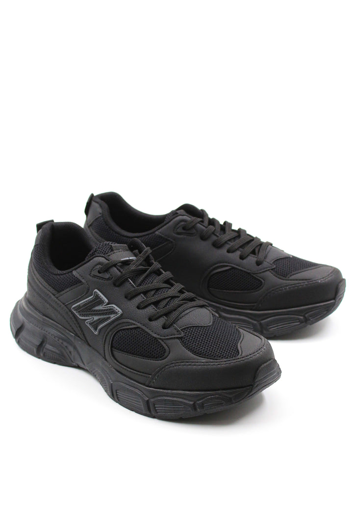 Men's All-Black Athletic Sneakers with Cushioned Sole - Wessi