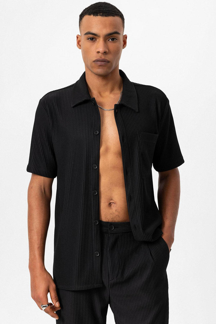 Camisa de hombre de canalé de manga corta negra - Wessi