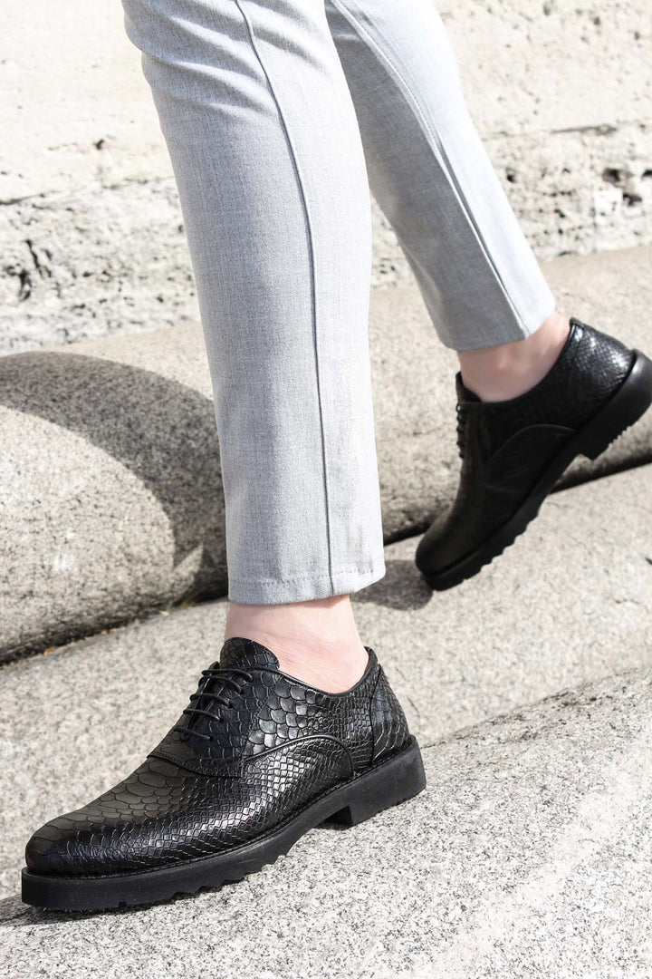 Black Textured Leather Derby Shoes Wessi