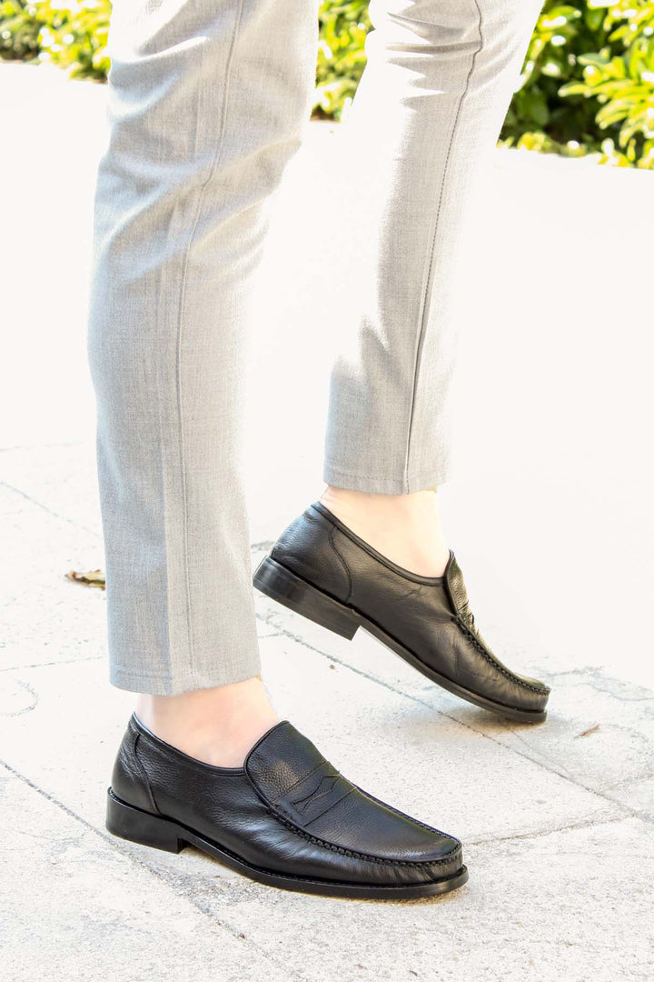 Mocasines Penny de Piel Negra con Puntera Moc Clásica para Hombre - Wessi