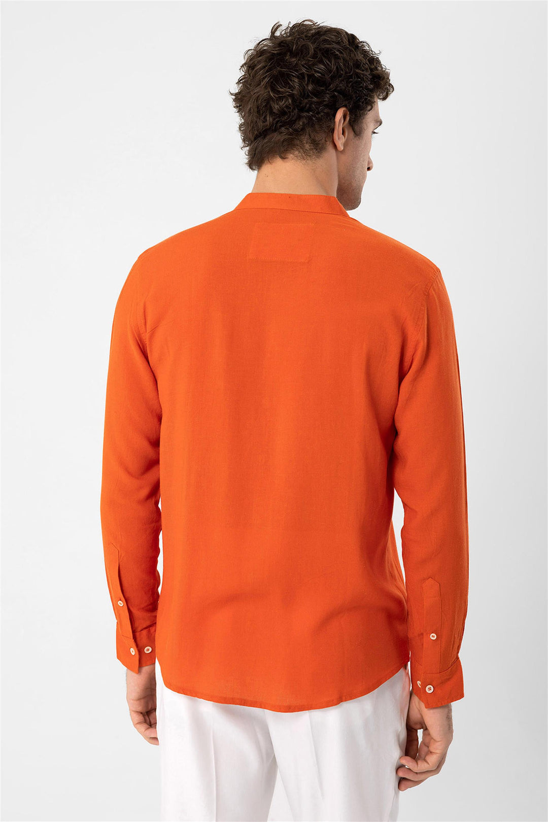 Camisa de hombre con cuello juez naranja - Wessi