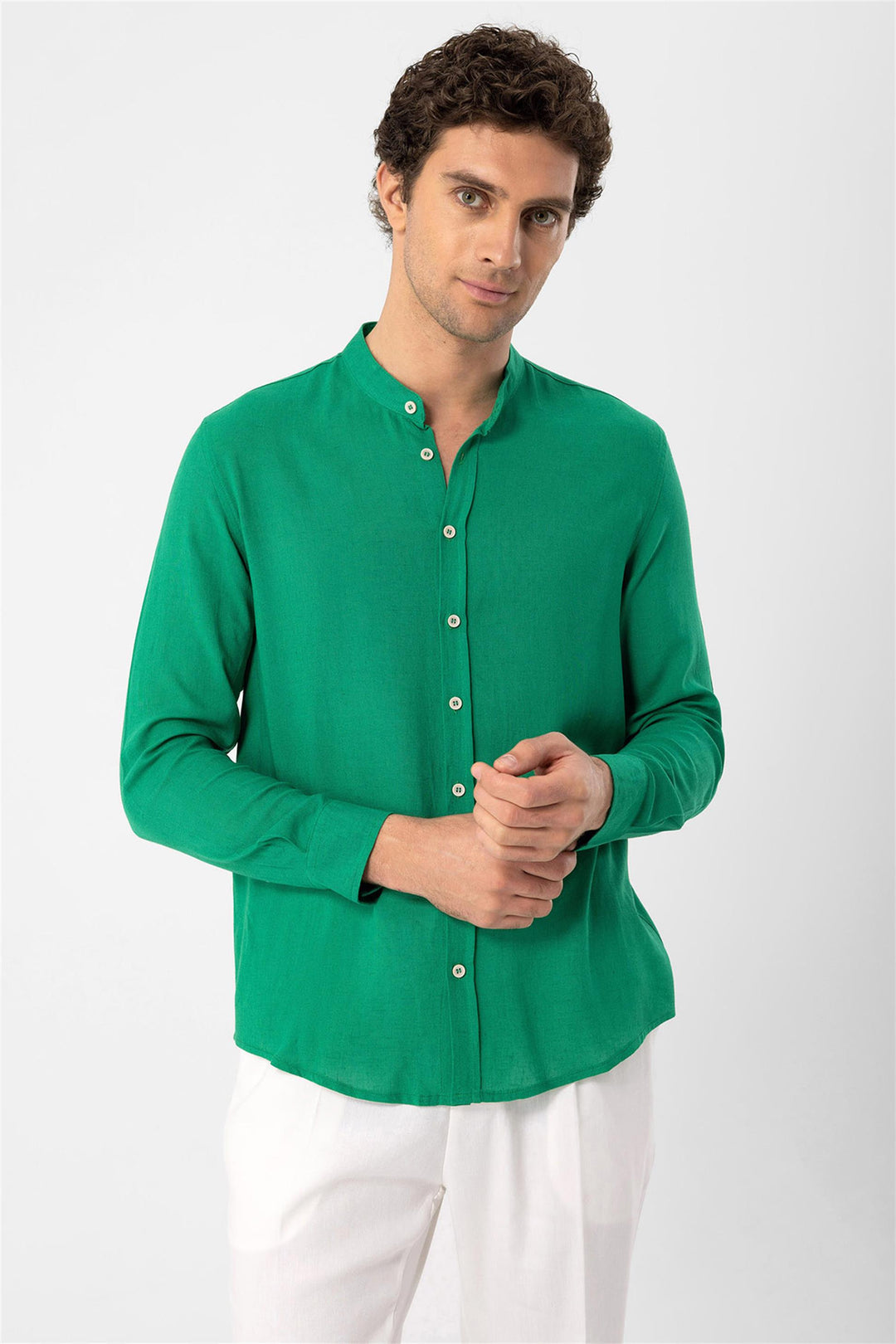 Camisa de hombre con cuello juez verde pato - Wessi