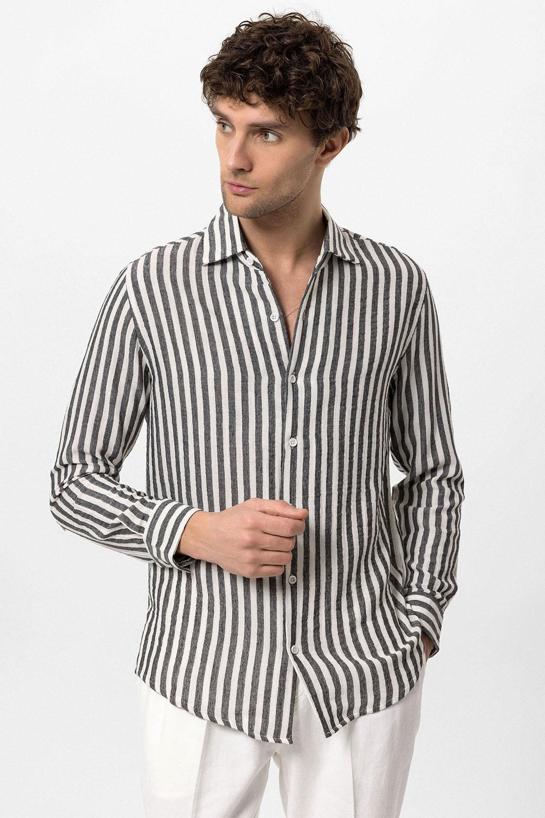 Camisa de hombre negra de manga larga a rayas slim fit - Wessi