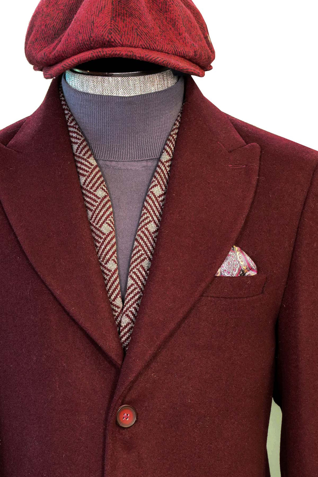 Burgundy, pull en tricot, écharpe, bonnet et combinaison de pantalons à motifs - Style d'hiver noble - Wessi