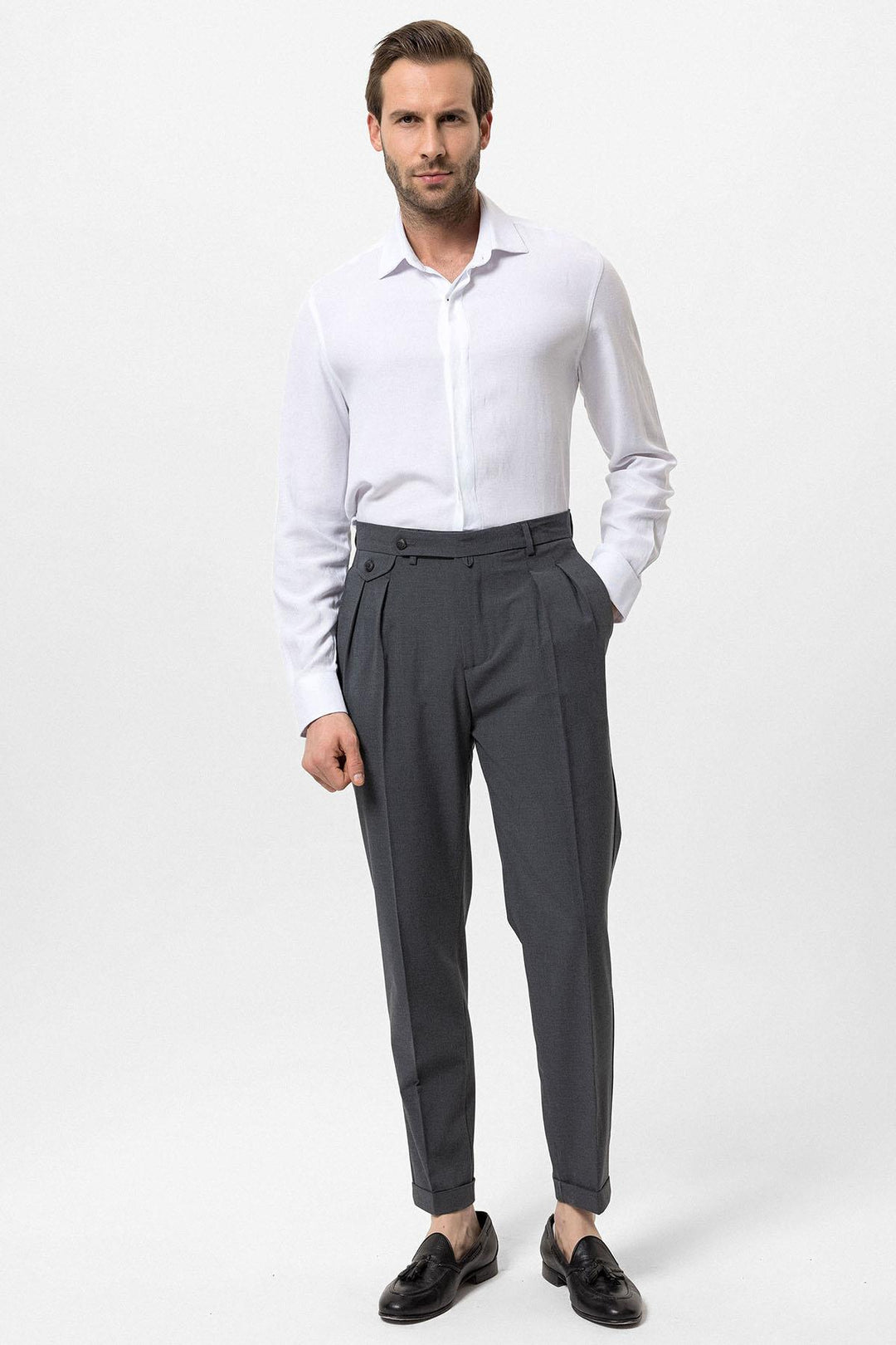 Pantalón de hombre gris plisado de talle alto - Wessi