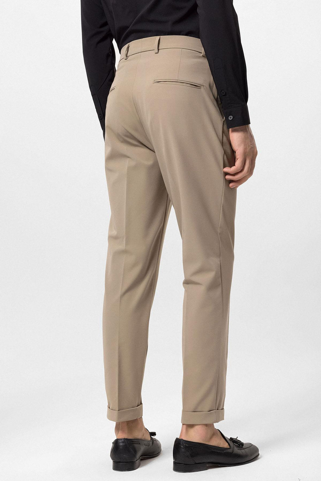 Pantalón de hombre beige plisado de talle alto - Wessi