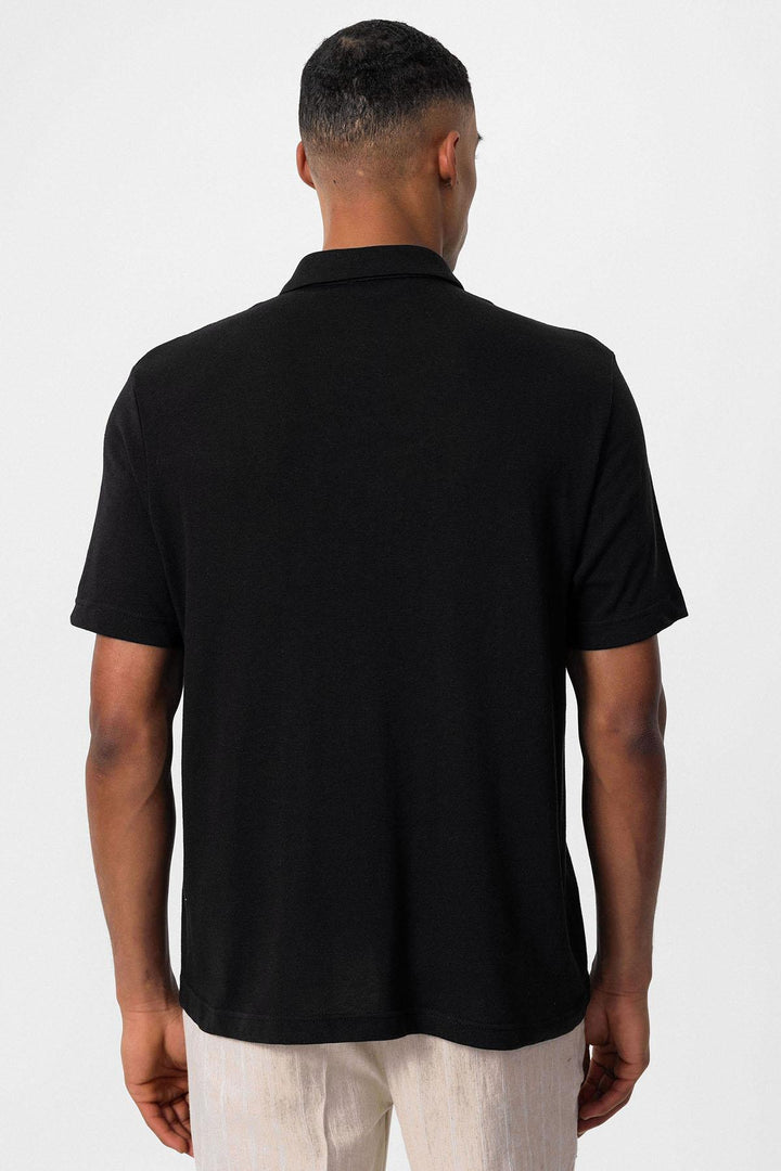 Camiseta de hombre negra con cuello polo y cremallera - Wessi