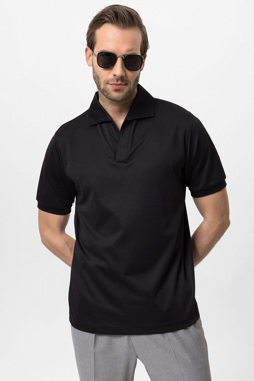 Men's Black Regular Fit Camp Collar  T-Shirt - Wessi