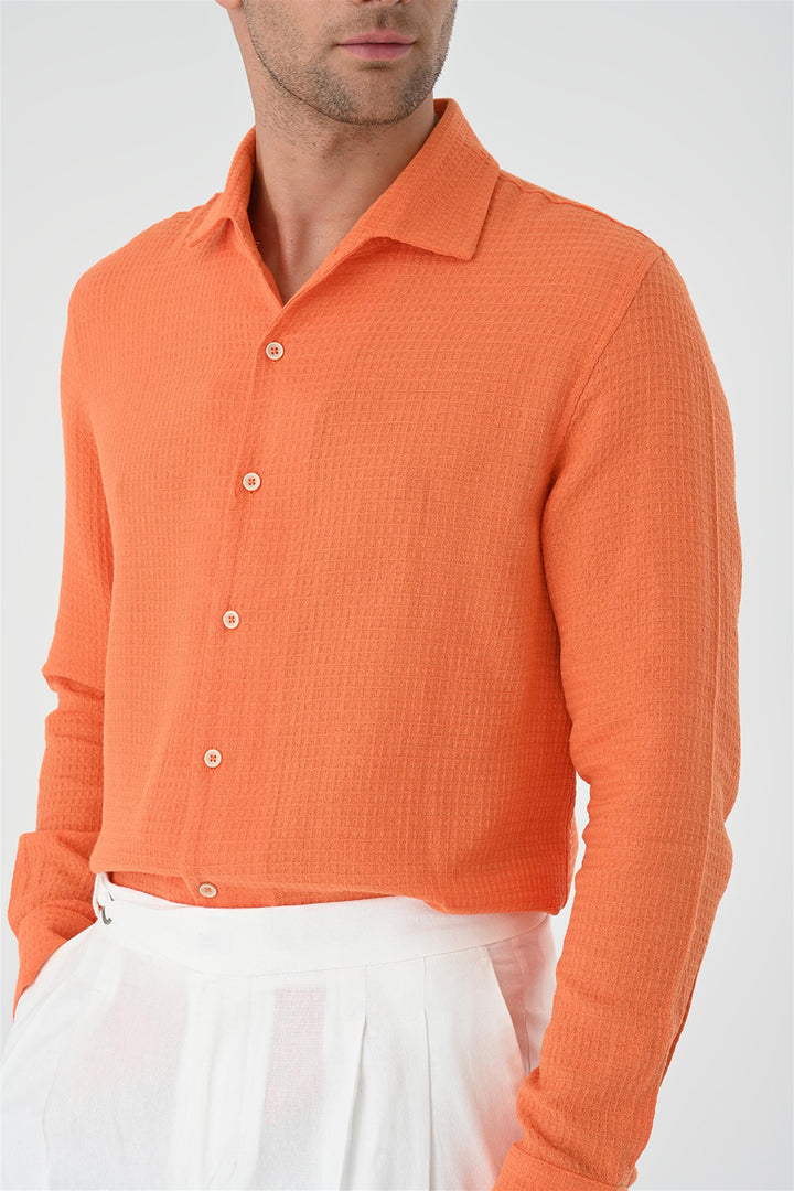 Camisa tejida de corte regular naranja para hombre - Wessi