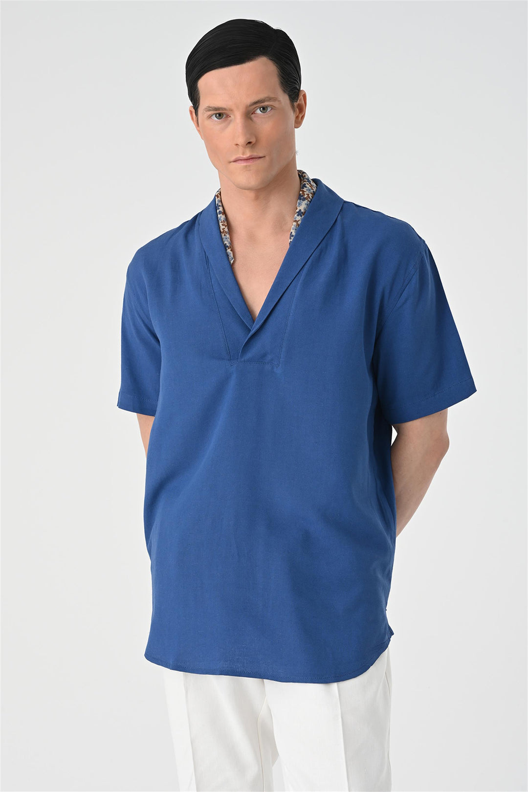 Camisa de manga corta Indigo Relax Fit con cuello chal para hombre - Wessi