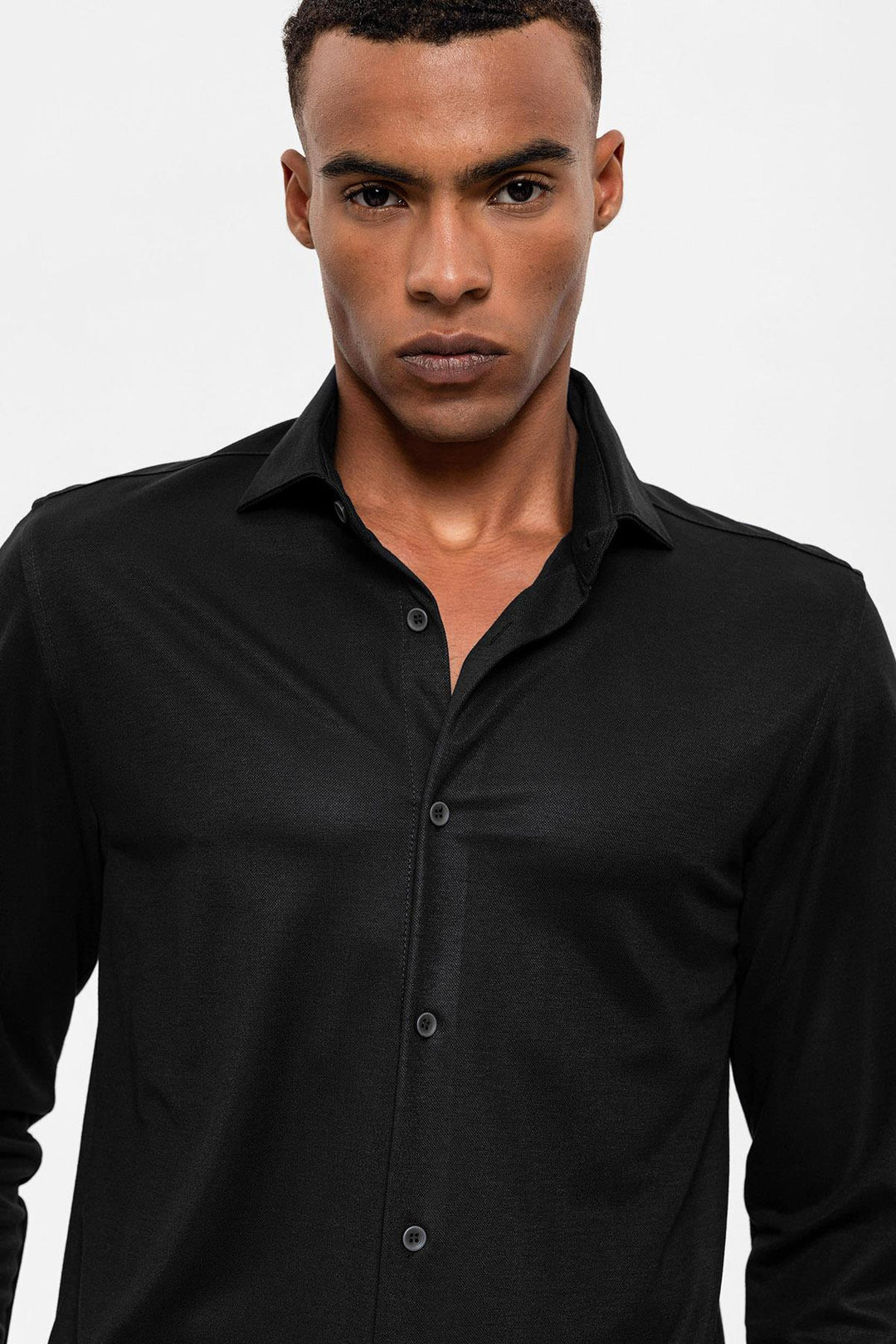 Camisa tejida de hombre negra slim fit - Wessi