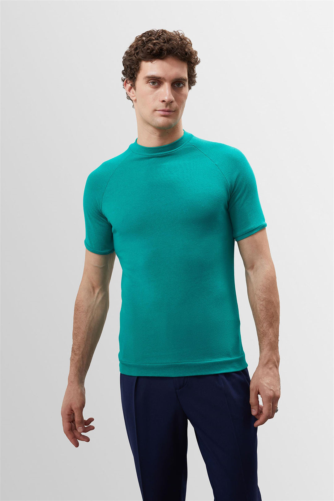 Camiseta de hombre verde slim fit con cuello redondo - Wessi