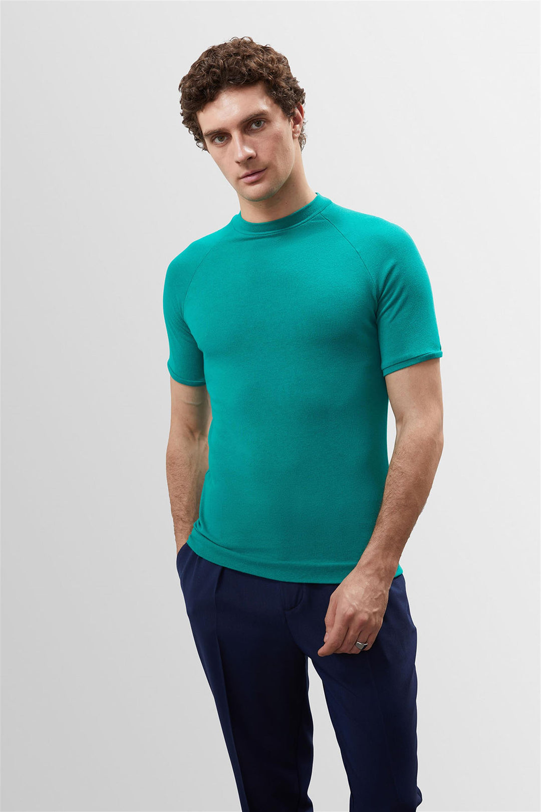 Camiseta de hombre verde slim fit con cuello redondo - Wessi