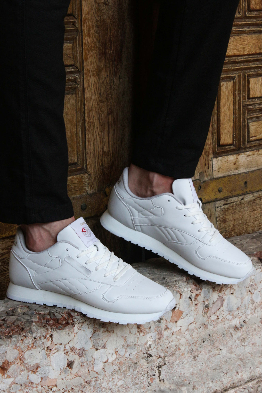 White Leather Retro Sneakers Wessi