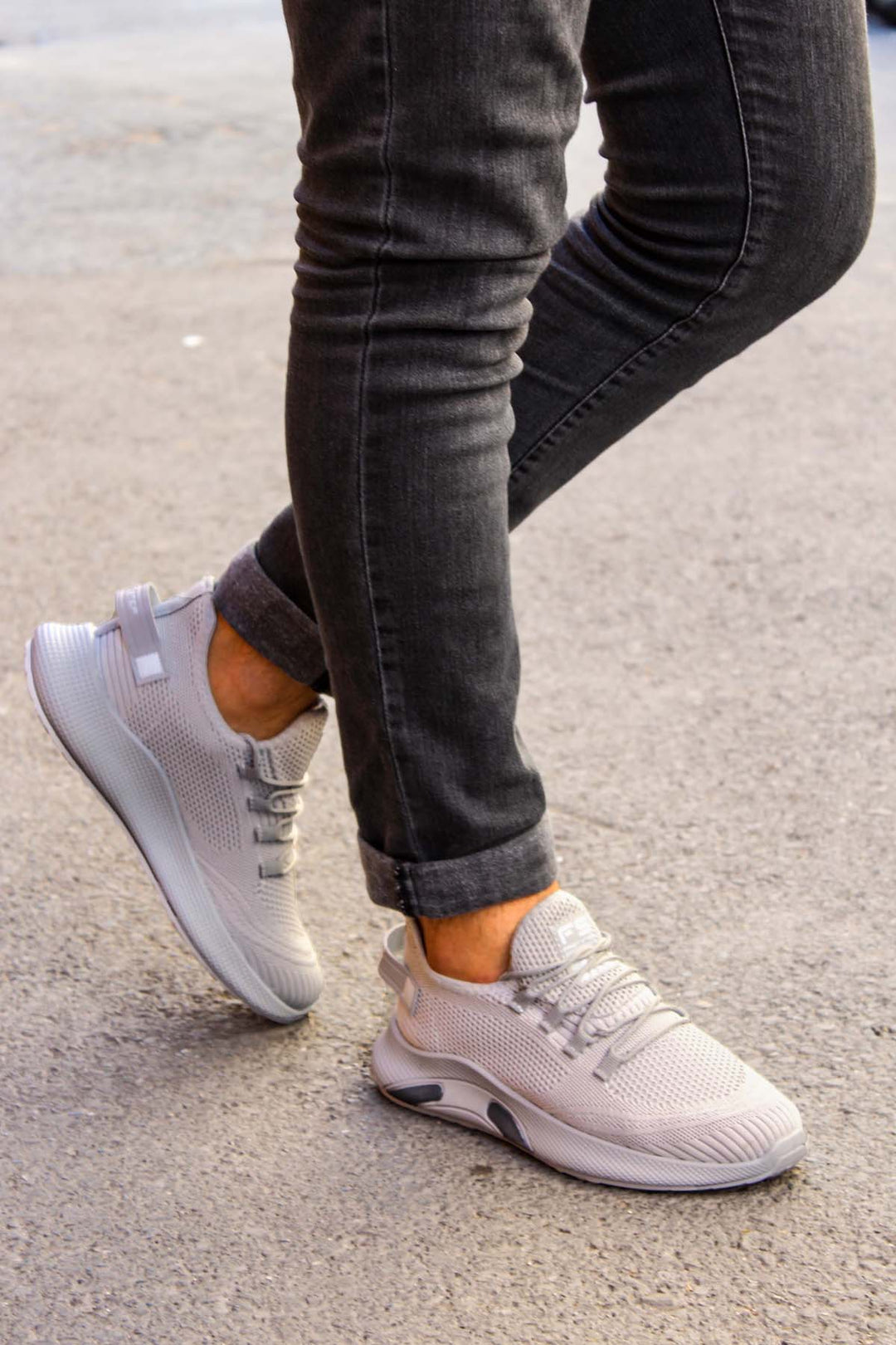 Zapatillas Deportivas de Punto Gris Claro con Suela Acolchada para Hombre - Wessi