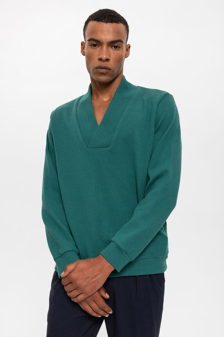 Suéter verde con cuello en V para hombre - Wessi